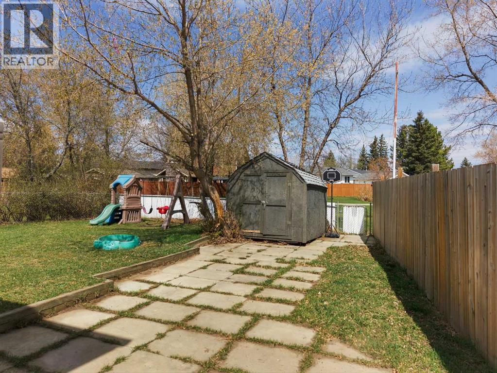 10 Blackstone Avenue — photo 38