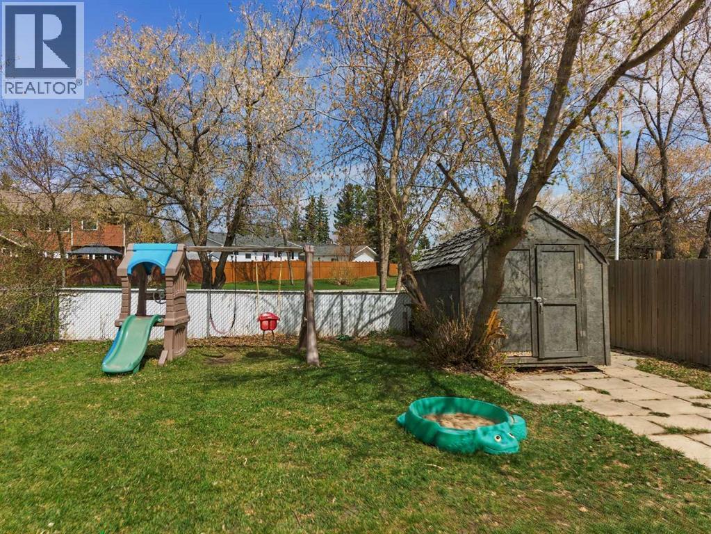 10 Blackstone Avenue — photo 7