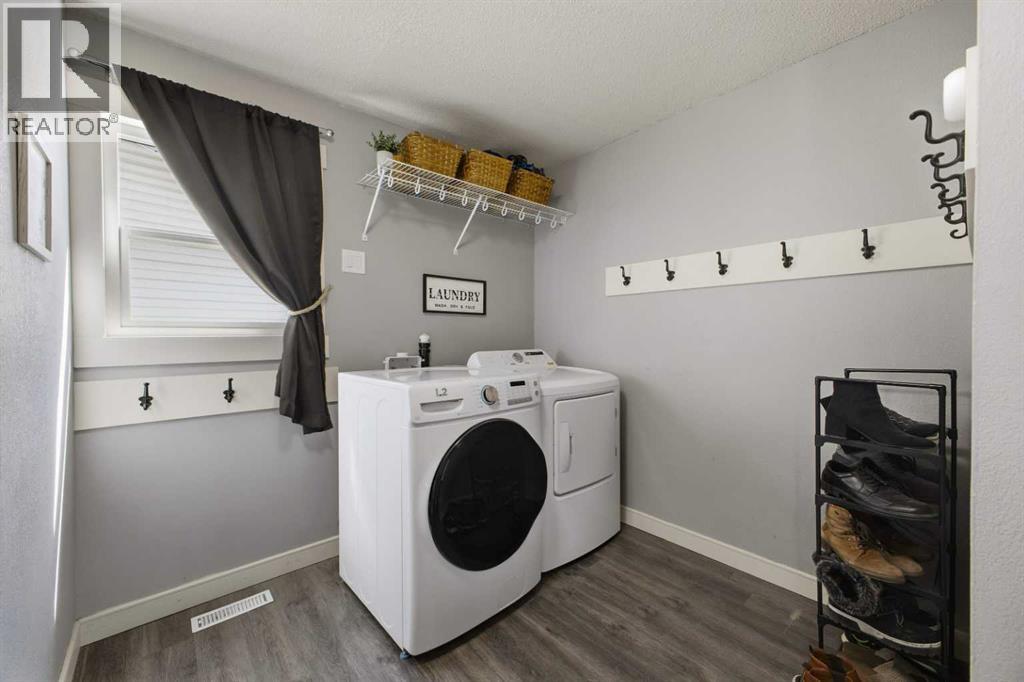 10 Blackstone Avenue — photo 9