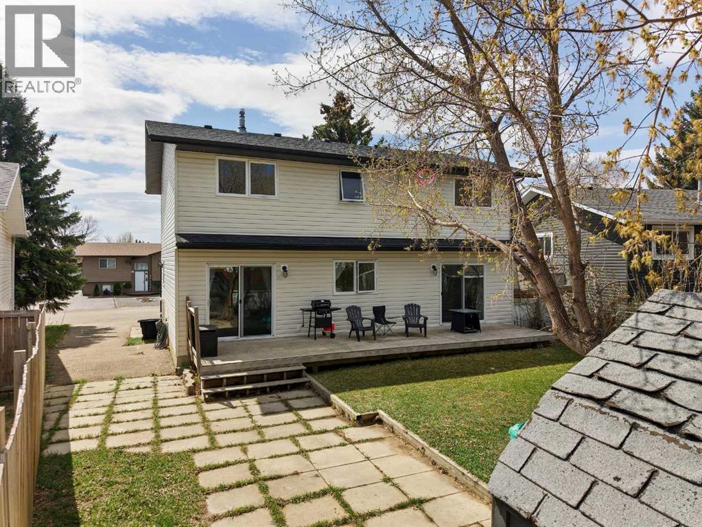 10 Blackstone Avenue — photo 41