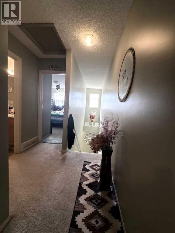 138 Saddlebrook Point NE - 12