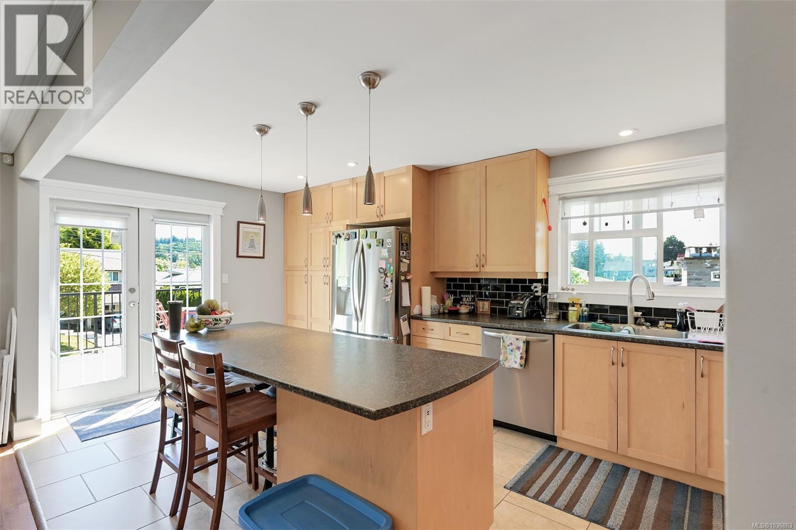 670 Polyanthus Cres - 14