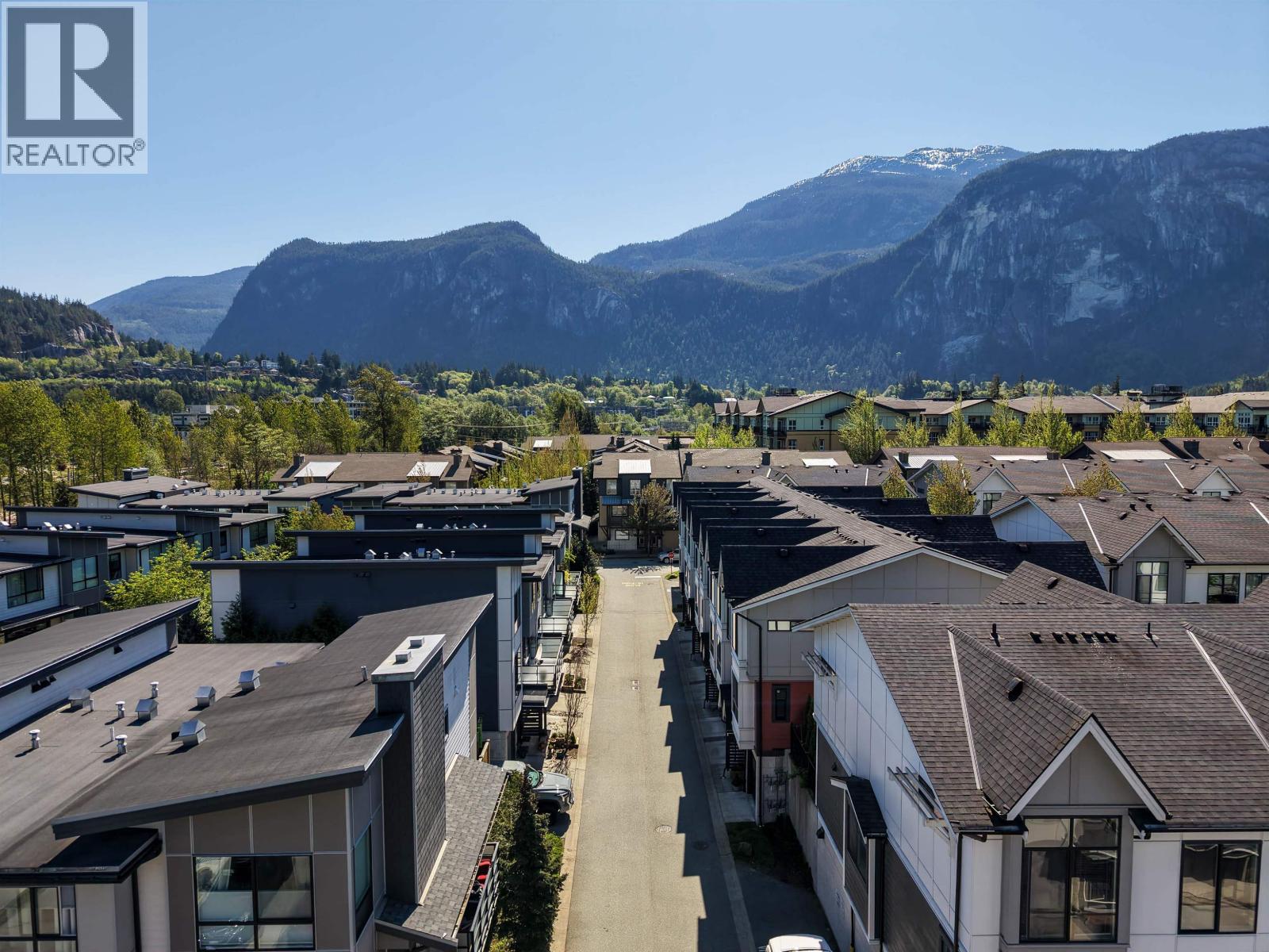 1227 BRANDYWINE DRIVE, Squamish