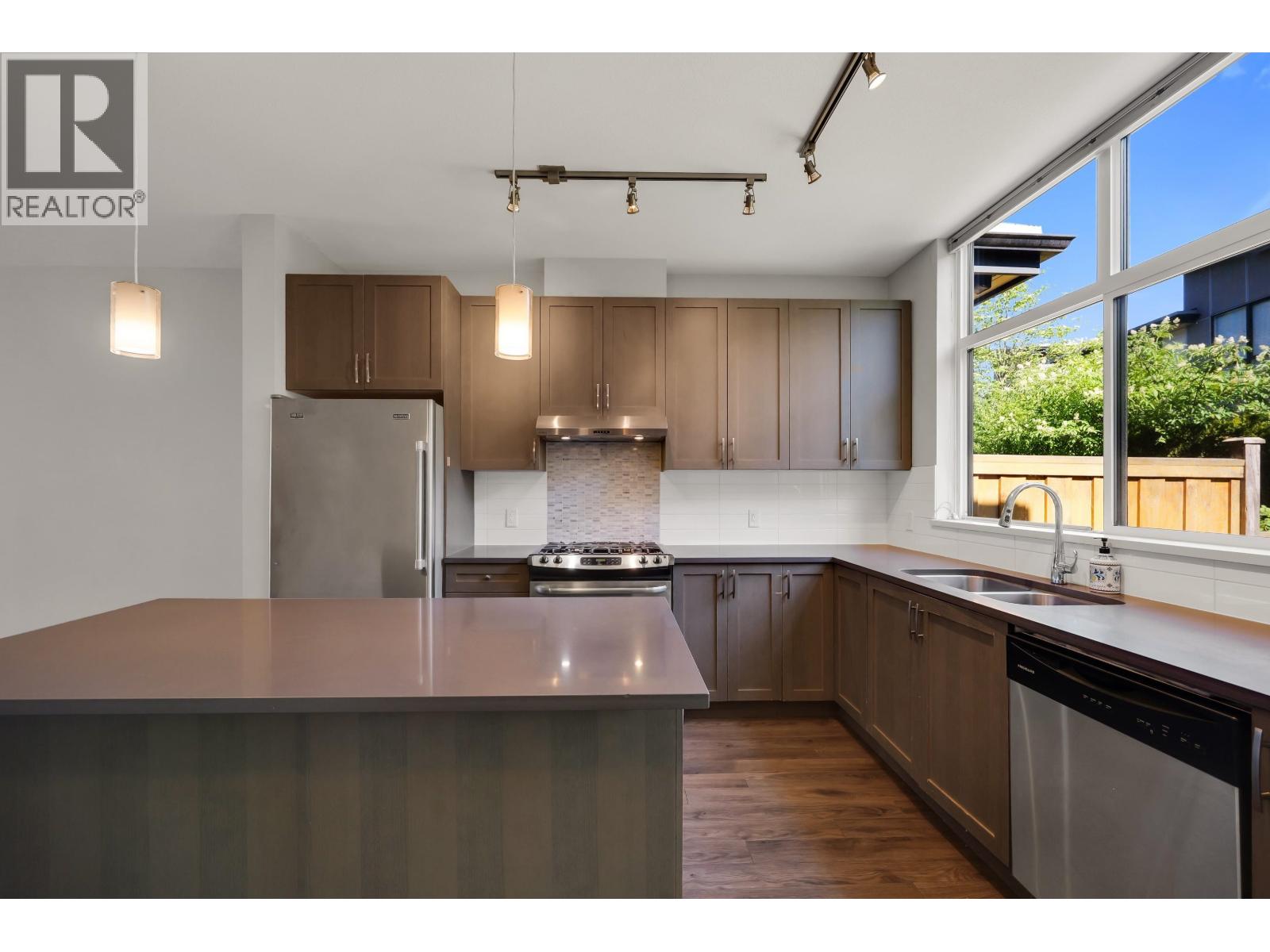 1227 BRANDYWINE DRIVE, Squamish