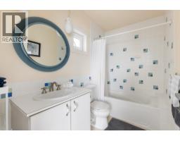 75 Tidewater Way, Lions Bay, BC V0N2E0 Photo 25