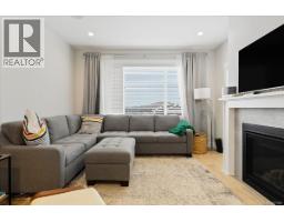 Kitchen - 1360 Flint Ave, Langford, BC V9B5N1 Photo 16