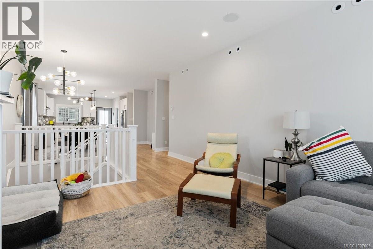 1360 Flint Ave - 9