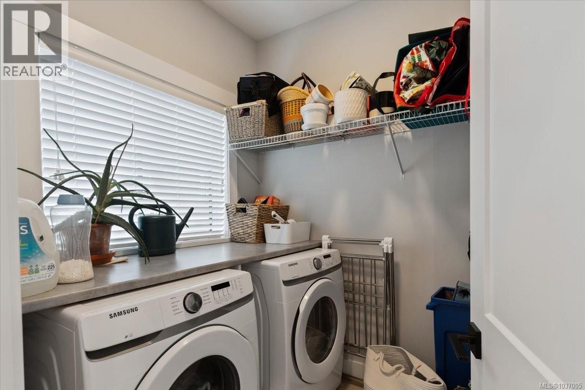 1360 Flint Ave - 21