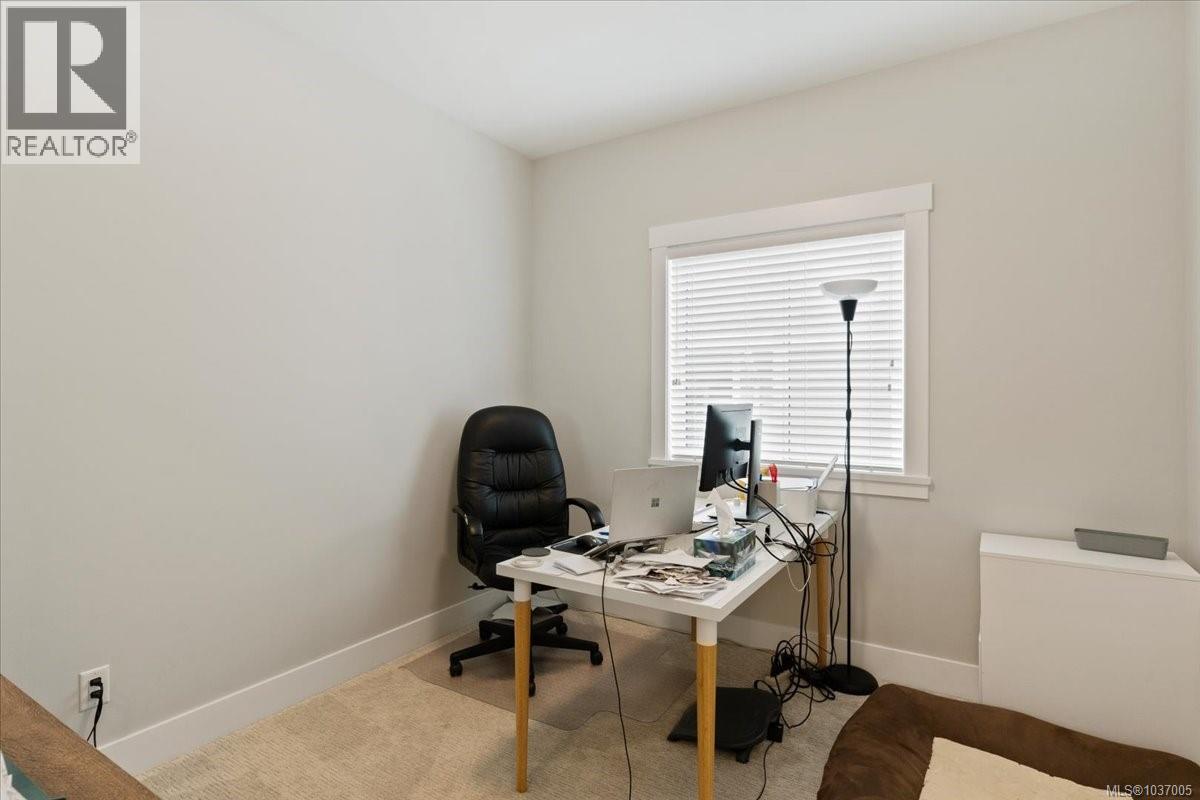 1360 Flint Ave - 19