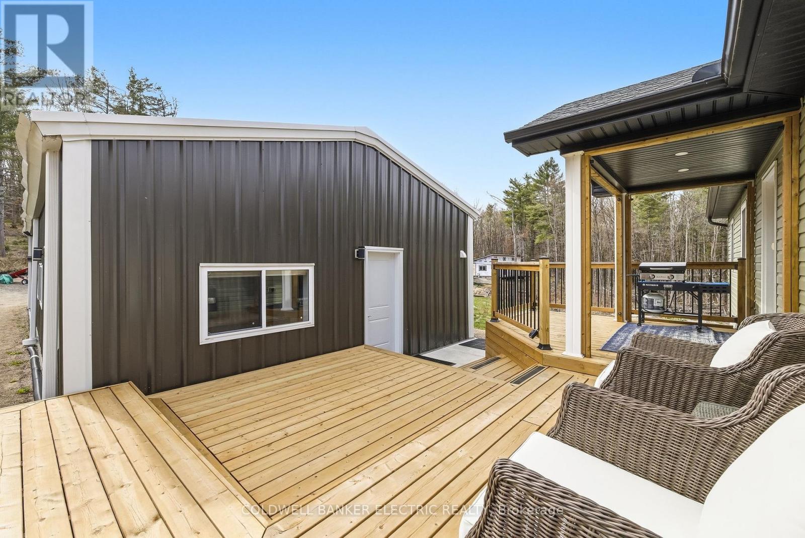 1211 GELERT ROAD - Image 20