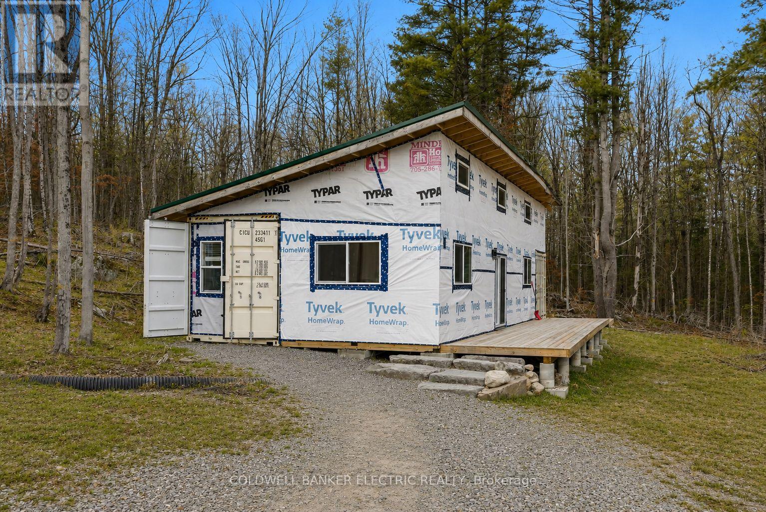 1211 GELERT ROAD - Image 29