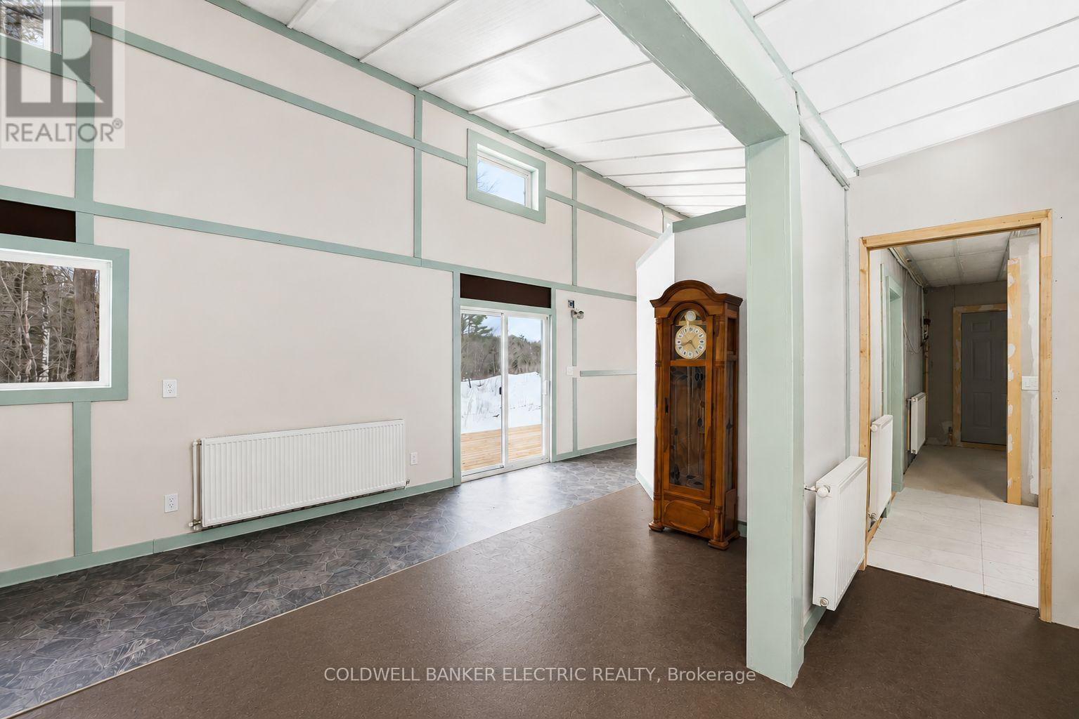 1211 GELERT ROAD - Image 30