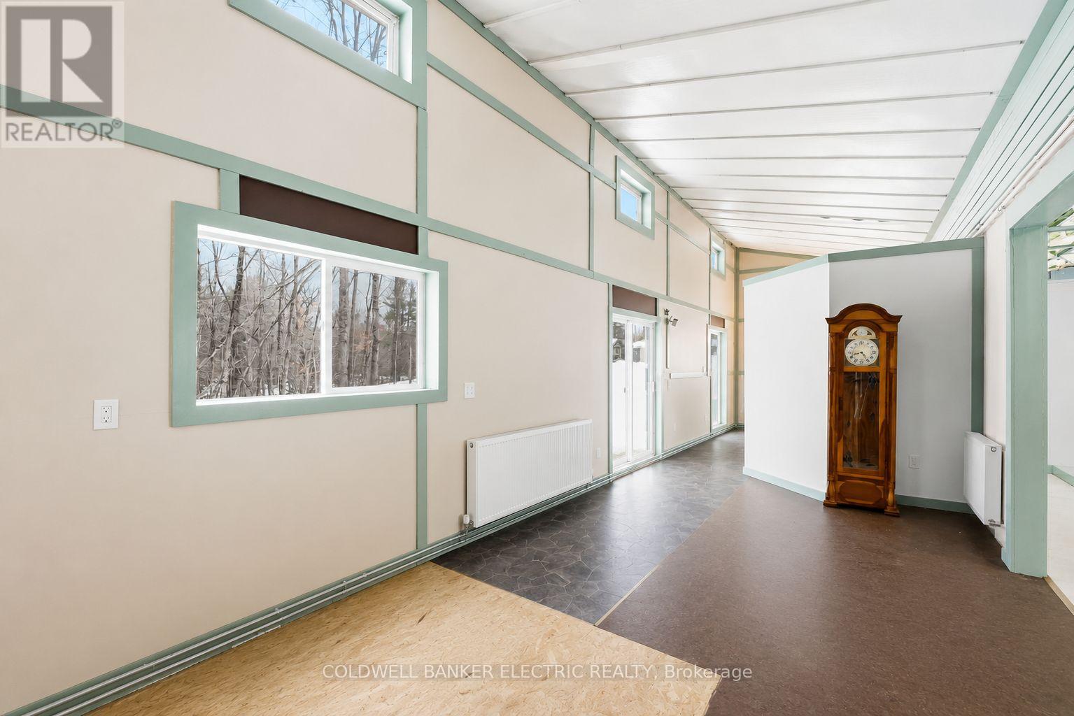 1211 GELERT ROAD - Image 32