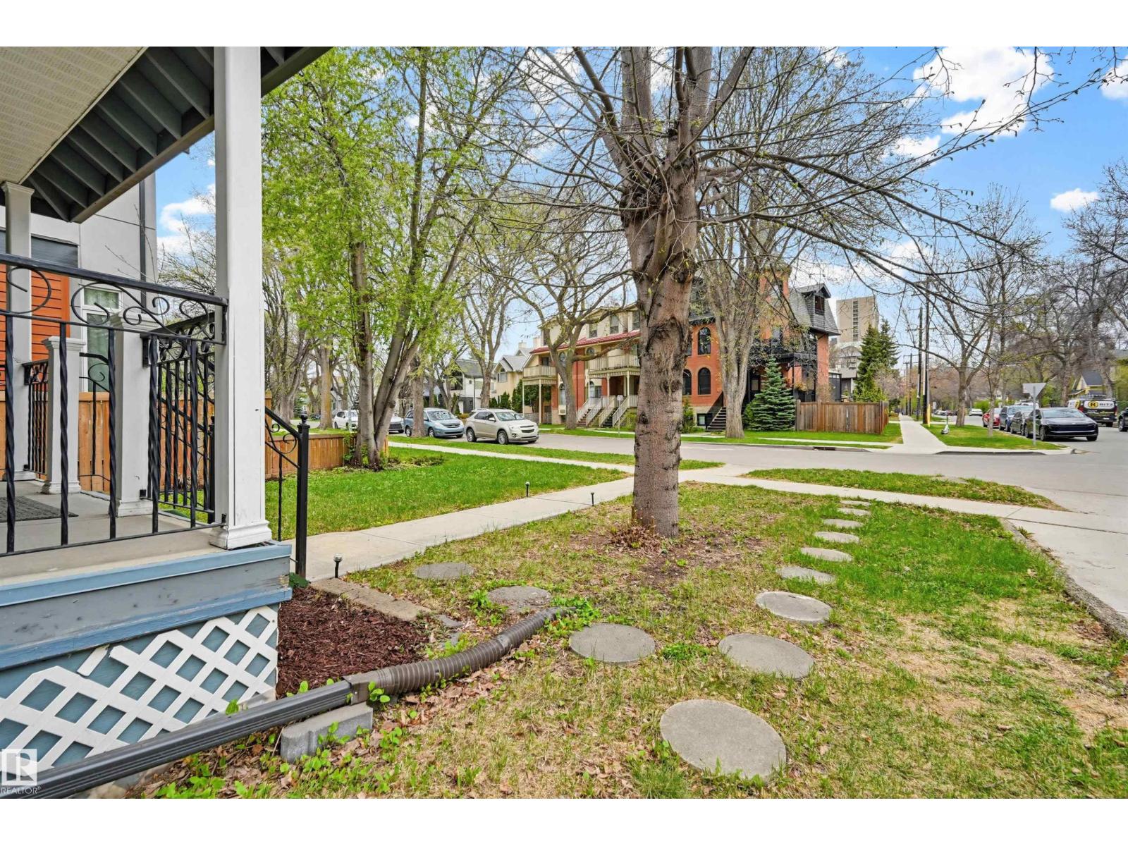 11107 UNIVERSITY AV NW, Edmonton