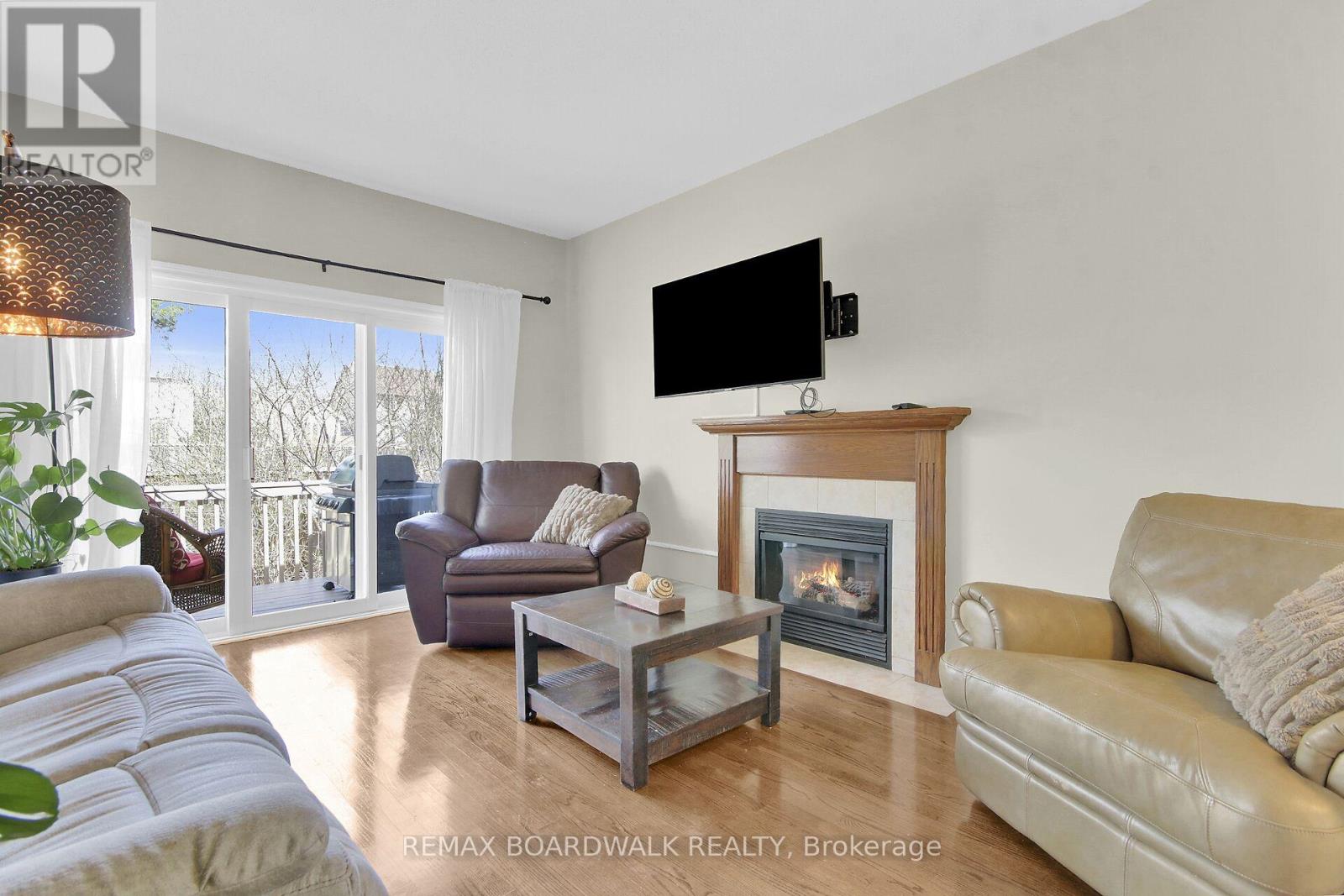 48 MARICONA WAY - 27
