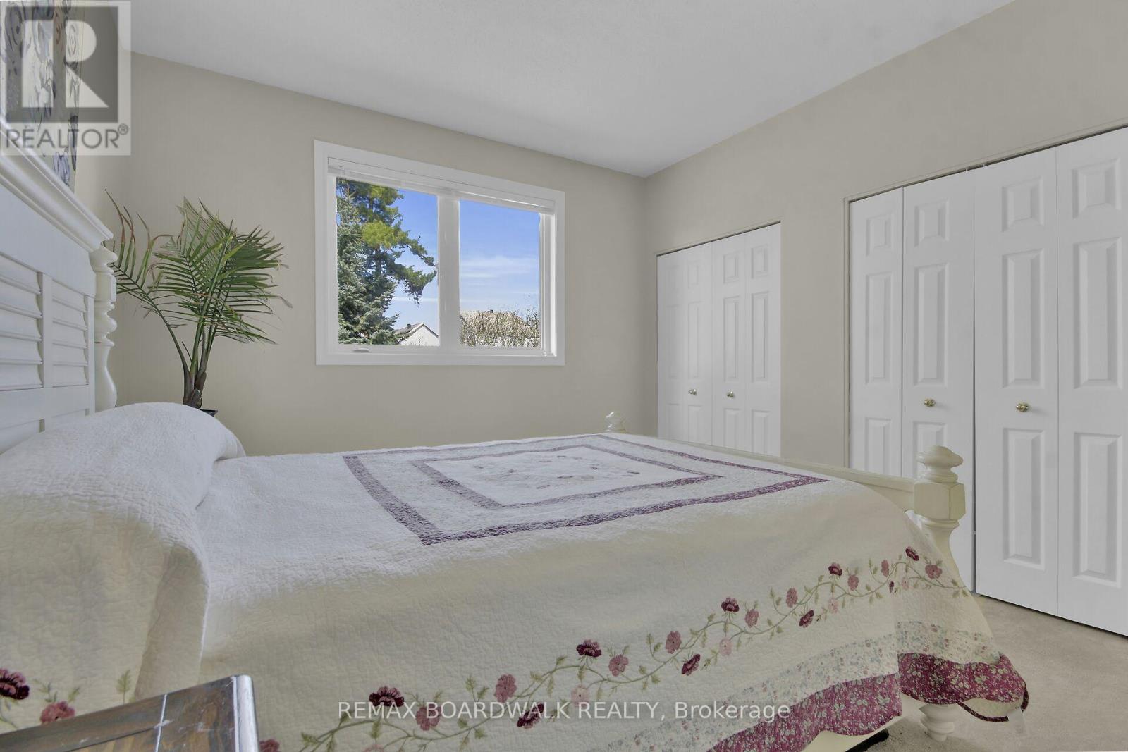 48 MARICONA WAY - 32