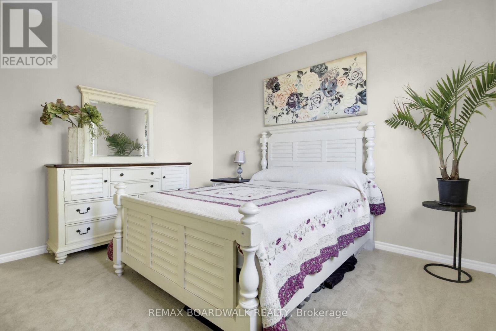 48 MARICONA WAY - 30