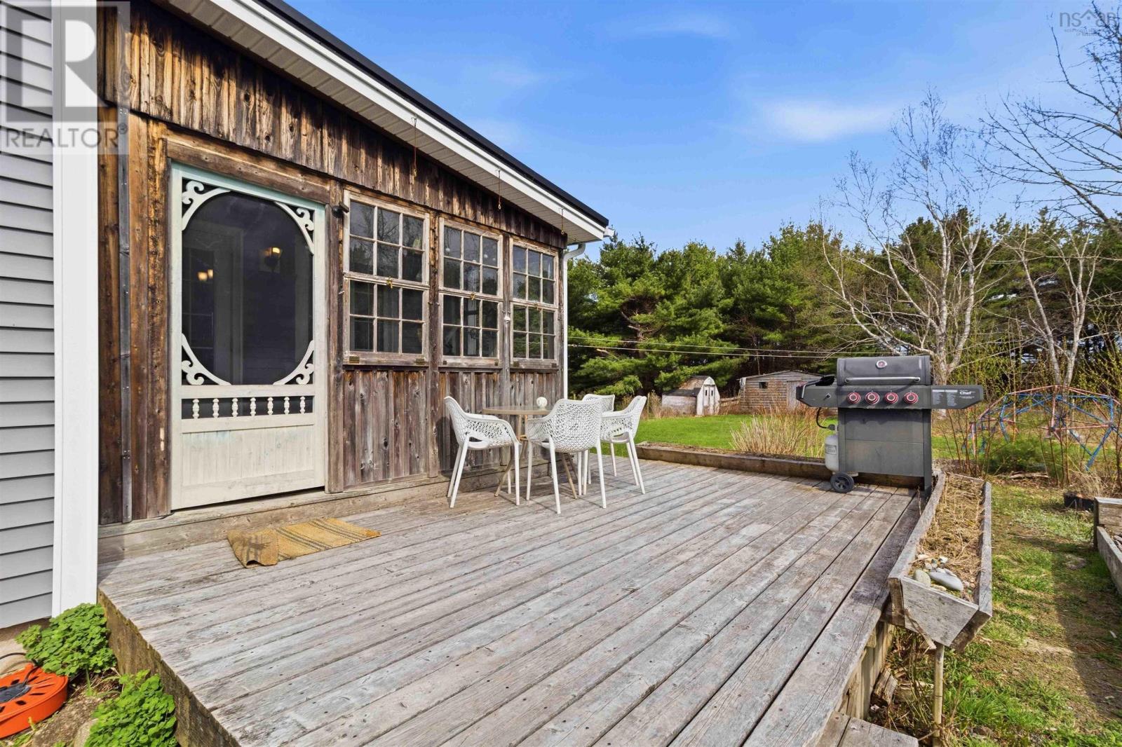 Property 38 of 49 of 2557 Cornwall Road Road