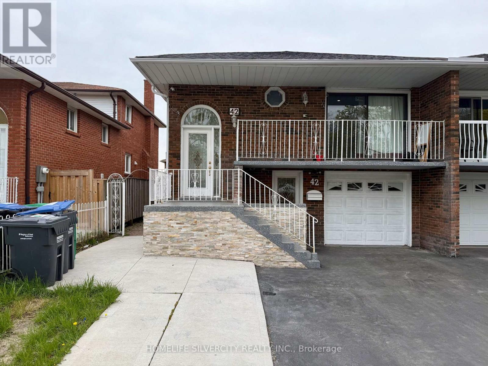 42 ROYAL SALISBURY WAY - 2