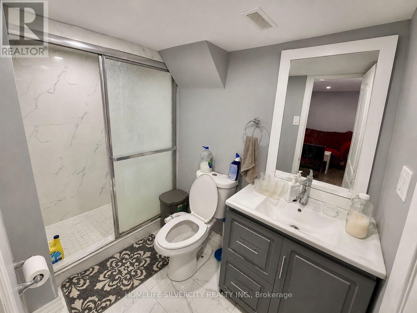 42 ROYAL SALISBURY WAY - 21
