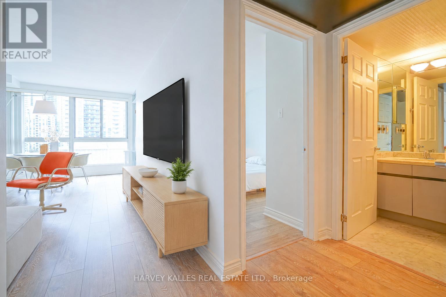 #609 7 BROADWAY AVENUE - 12