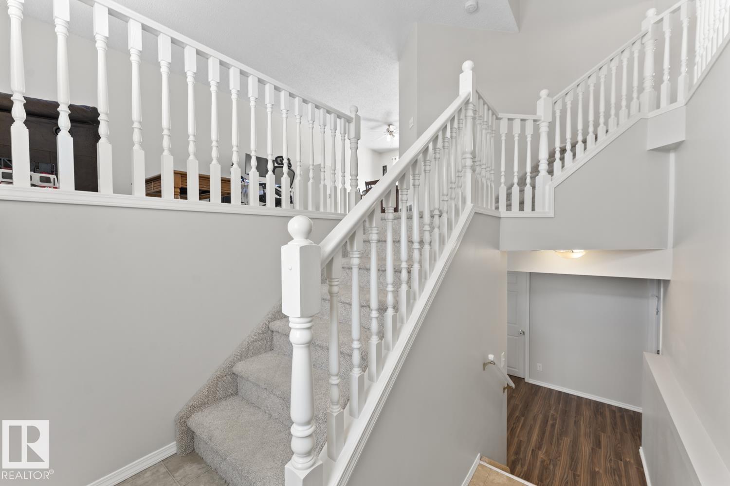 4805 45 ST - 4