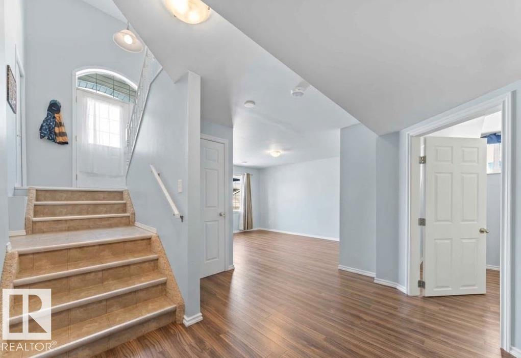 4805 45 ST - 19