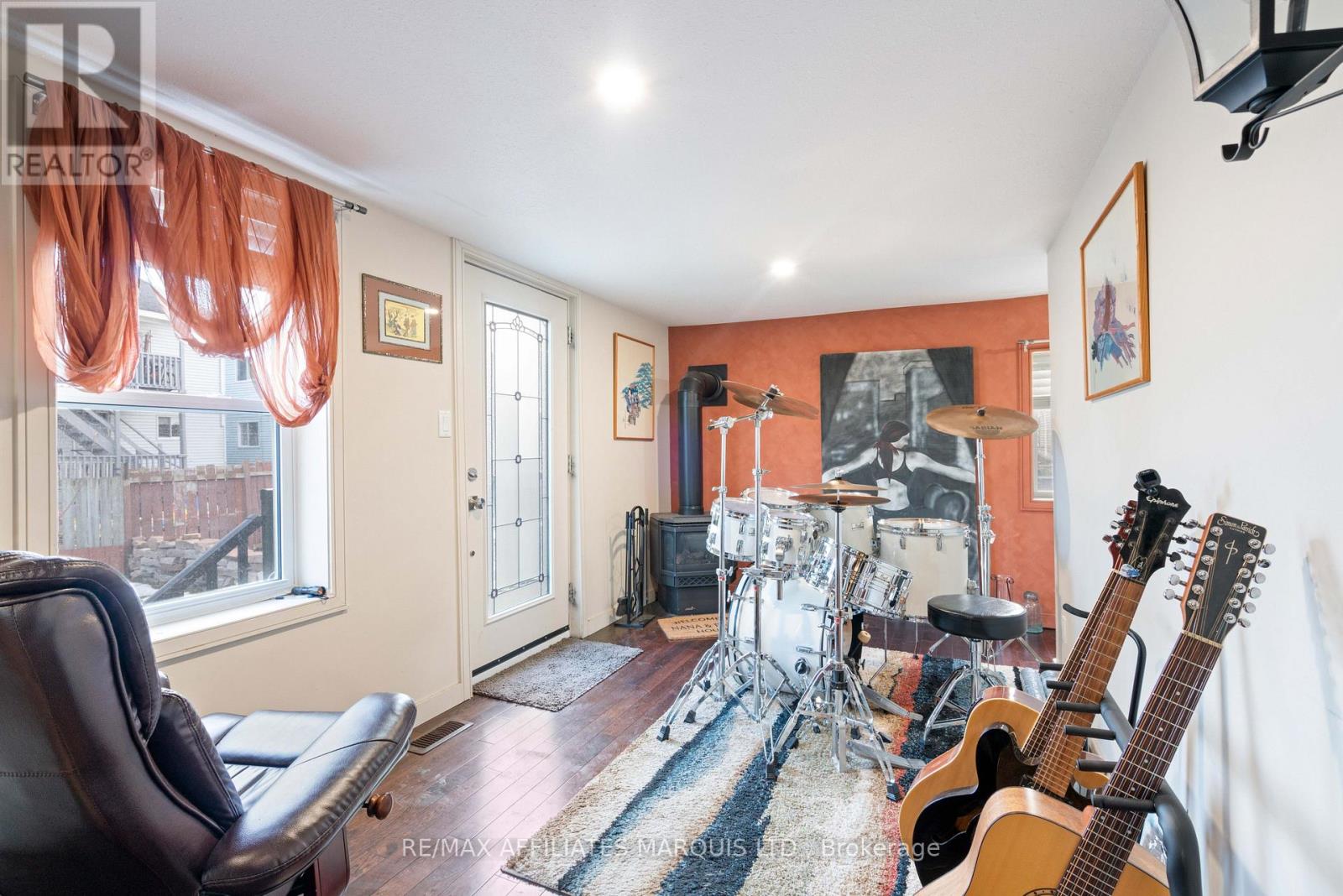 310 BELMONT STREET - 10