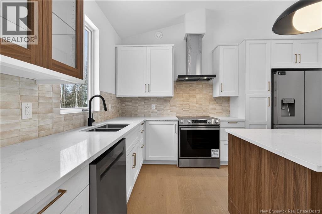 30 Maefield Street - 16