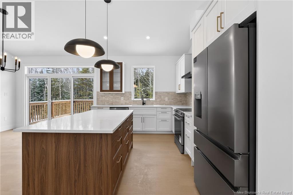 30 Maefield Street - 13