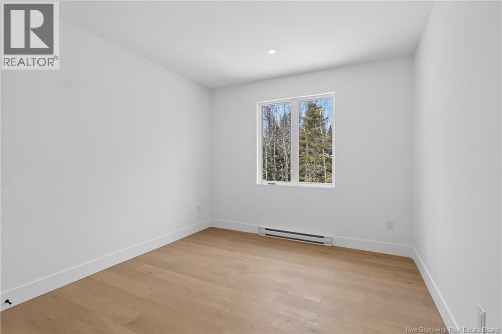 30 Maefield Street - 36