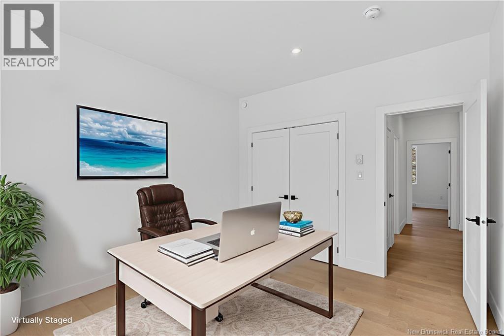 30 Maefield Street - 44