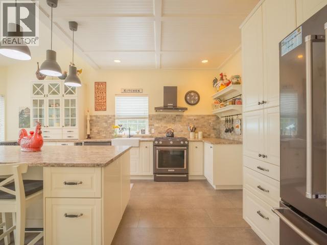 10067 HIGHWAY 101 - 14