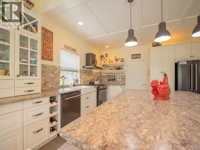 10067 HIGHWAY 101 - 17