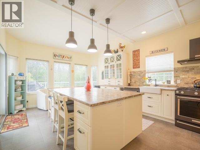 10067 HIGHWAY 101 - 19
