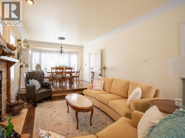 10067 HIGHWAY 101, Powell River