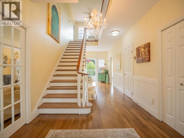 10067 HIGHWAY 101, Powell River