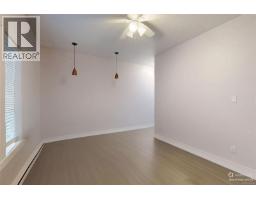 Living room - 2509 Graham St, Victoria, BC V8T3Y6 Photo 21
