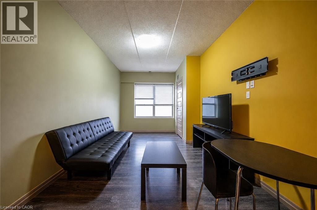 #404 8 HICKORY Street W - 8