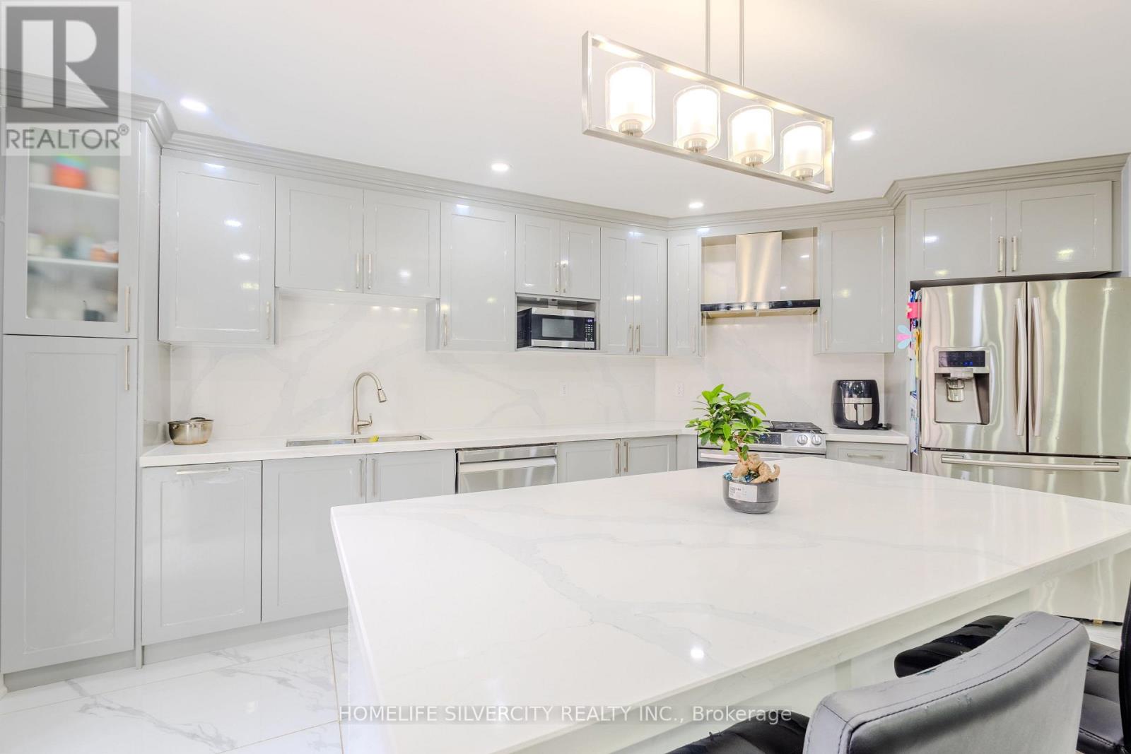 57 SAINTSBURY CRESCENT - 11
