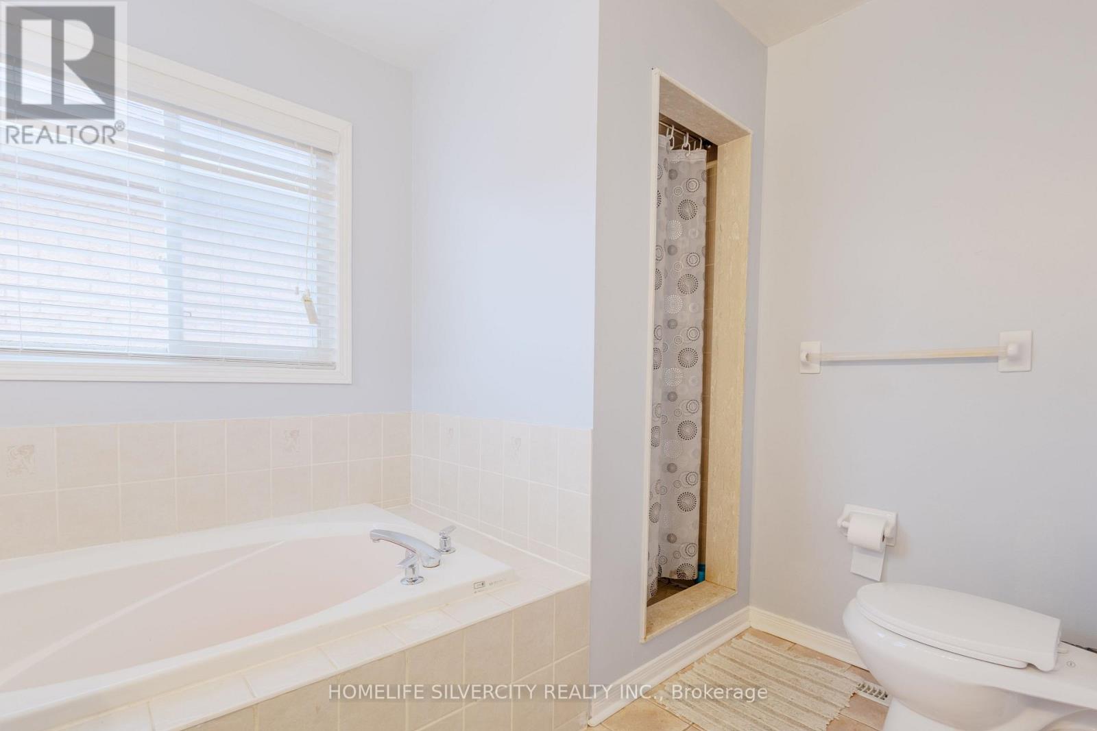 57 SAINTSBURY CRESCENT - 19