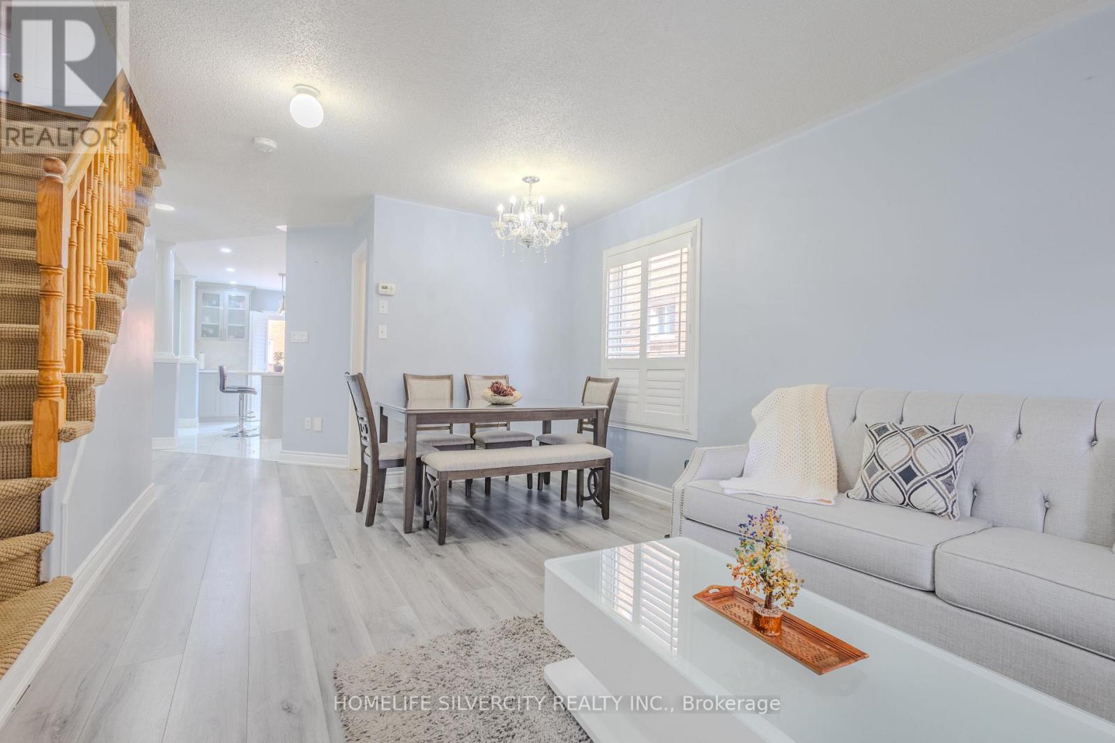57 SAINTSBURY CRESCENT - 3