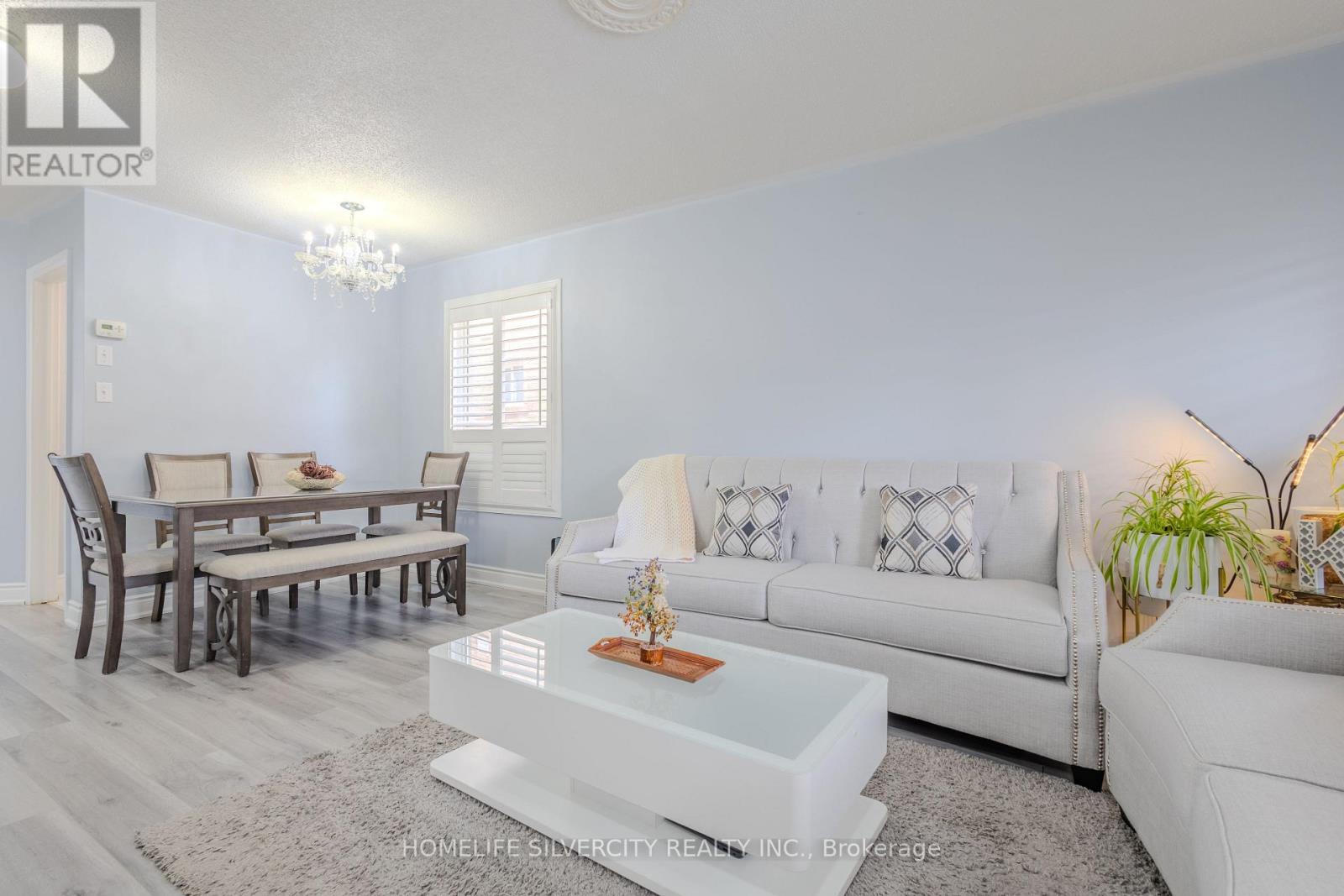 57 SAINTSBURY CRESCENT - 4