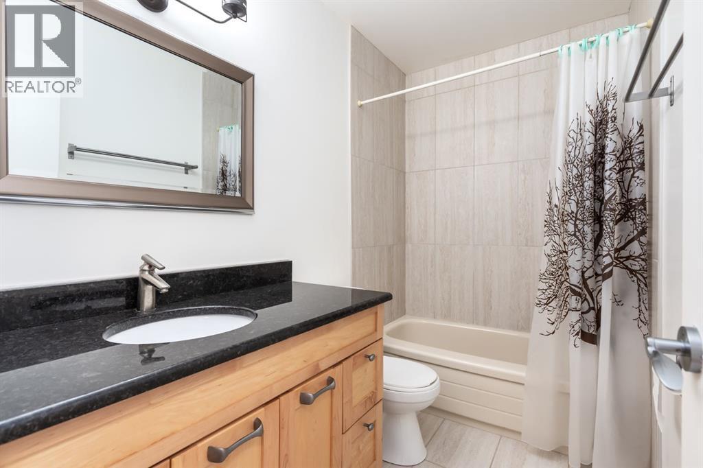 207 Whiteview Bay NE - 21