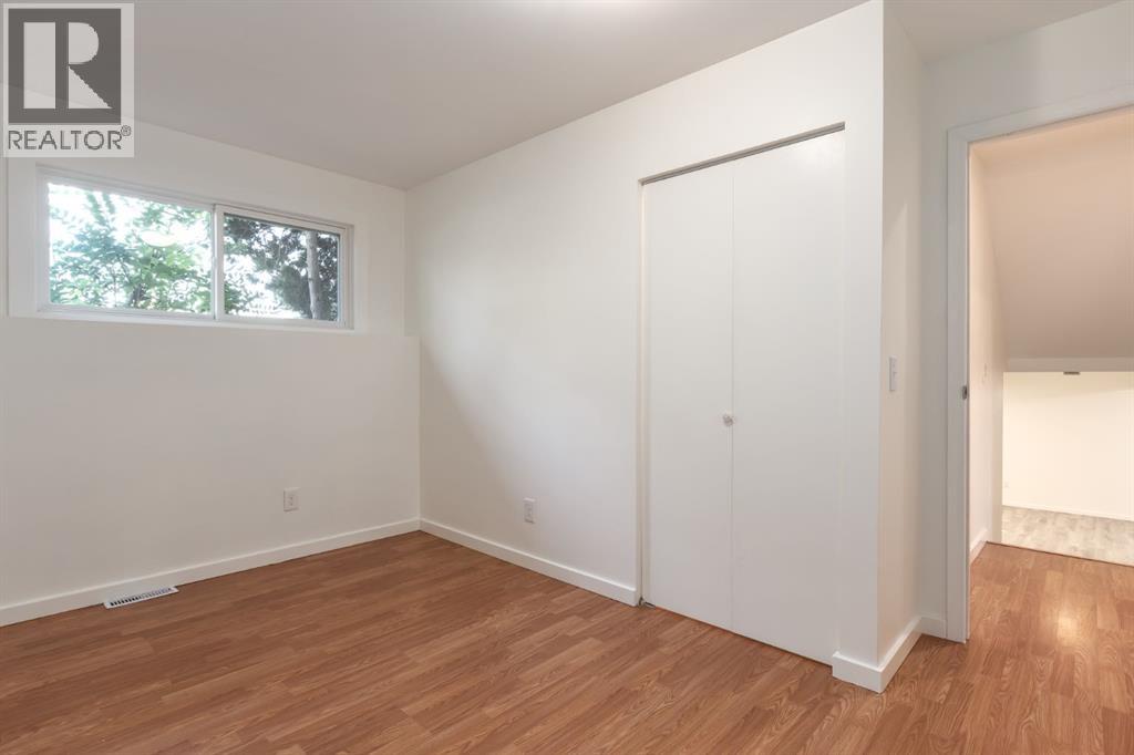 207 Whiteview Bay NE - 25