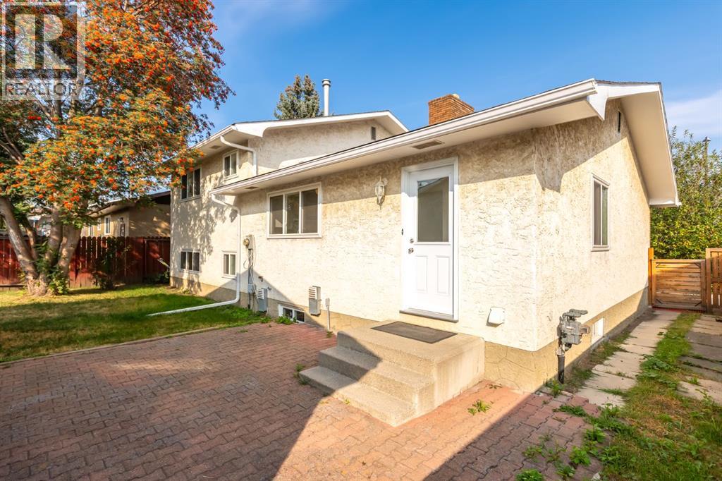 207 Whiteview Bay NE - 29