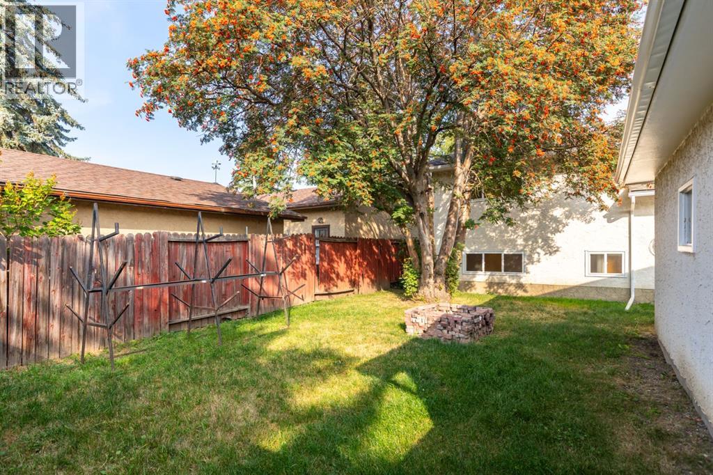 207 Whiteview Bay NE - 33