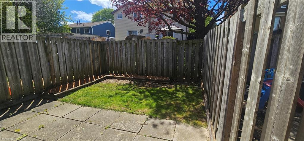 210 GLAMIS Road Unit# 6, Cambridge, Ontario, N1R6L3 — Photo 3