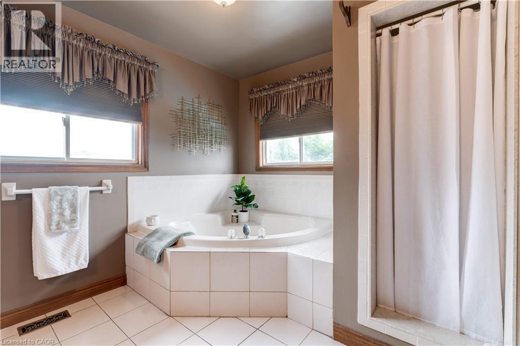 9 SUGARBERRY Court - 17