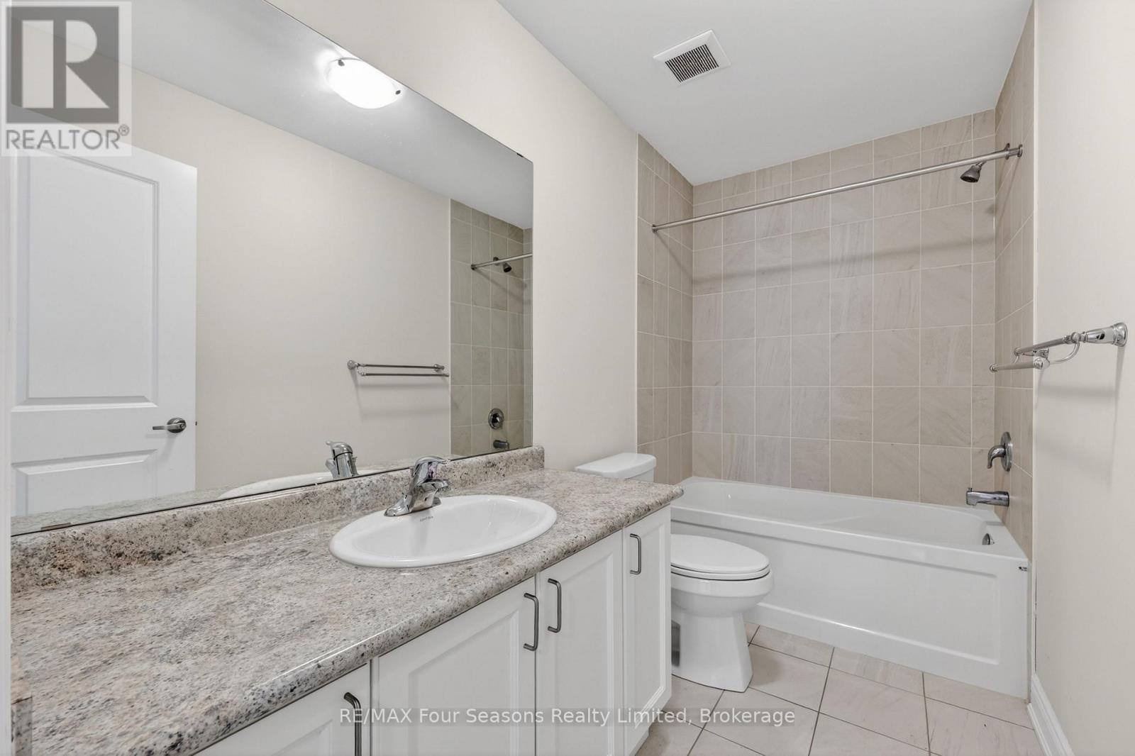 100 KARI CRESCENT - Image 22